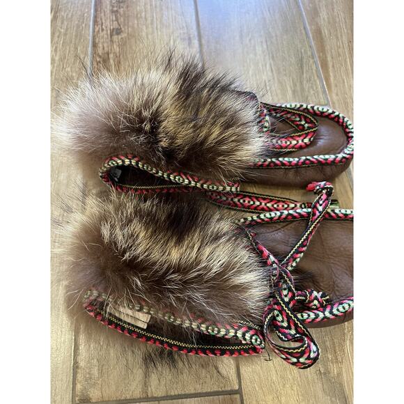 The needles Eye Handmade Animal Natural Fur Brown Moccasins Size 8 - Very Soft - Picture 14 of 14